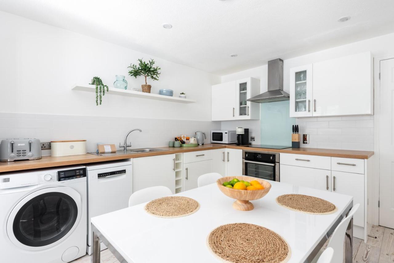 Hideaway - Exclusive Marina Development, Town Centre, With Parking Apartment Falmouth Exterior photo